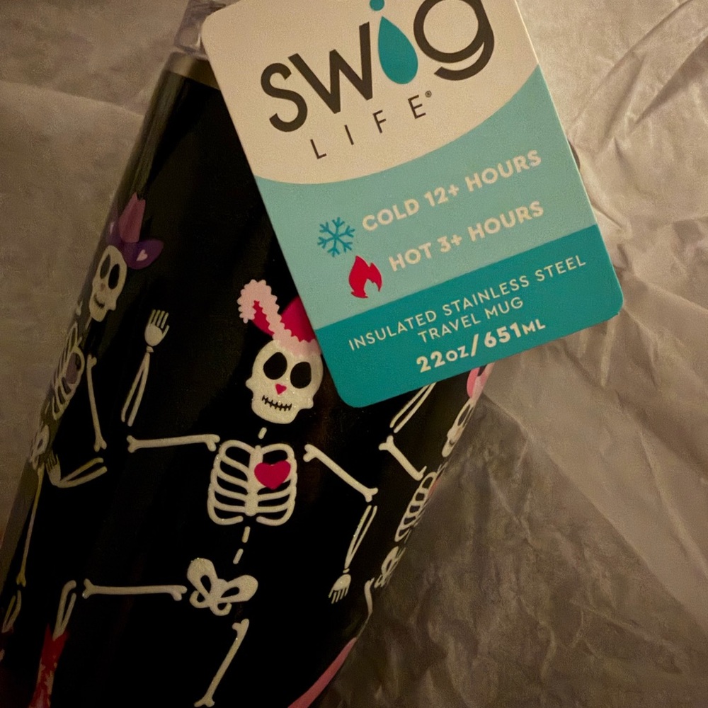 Swig Black stainless steel travel mug with Skeleton Cowboy Design - Picture 2 of 2